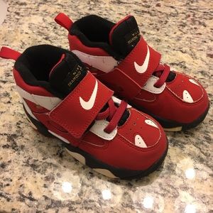 Nike Diamond Turf 2 -Toddler 8